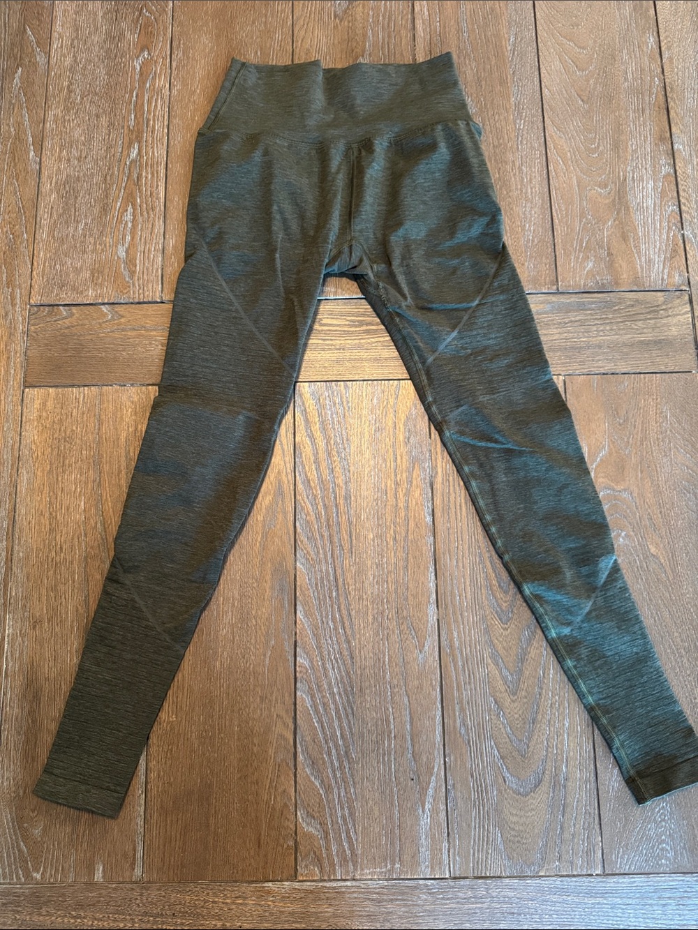 Alphalete Olive Green High-Waist Leggings - original revival